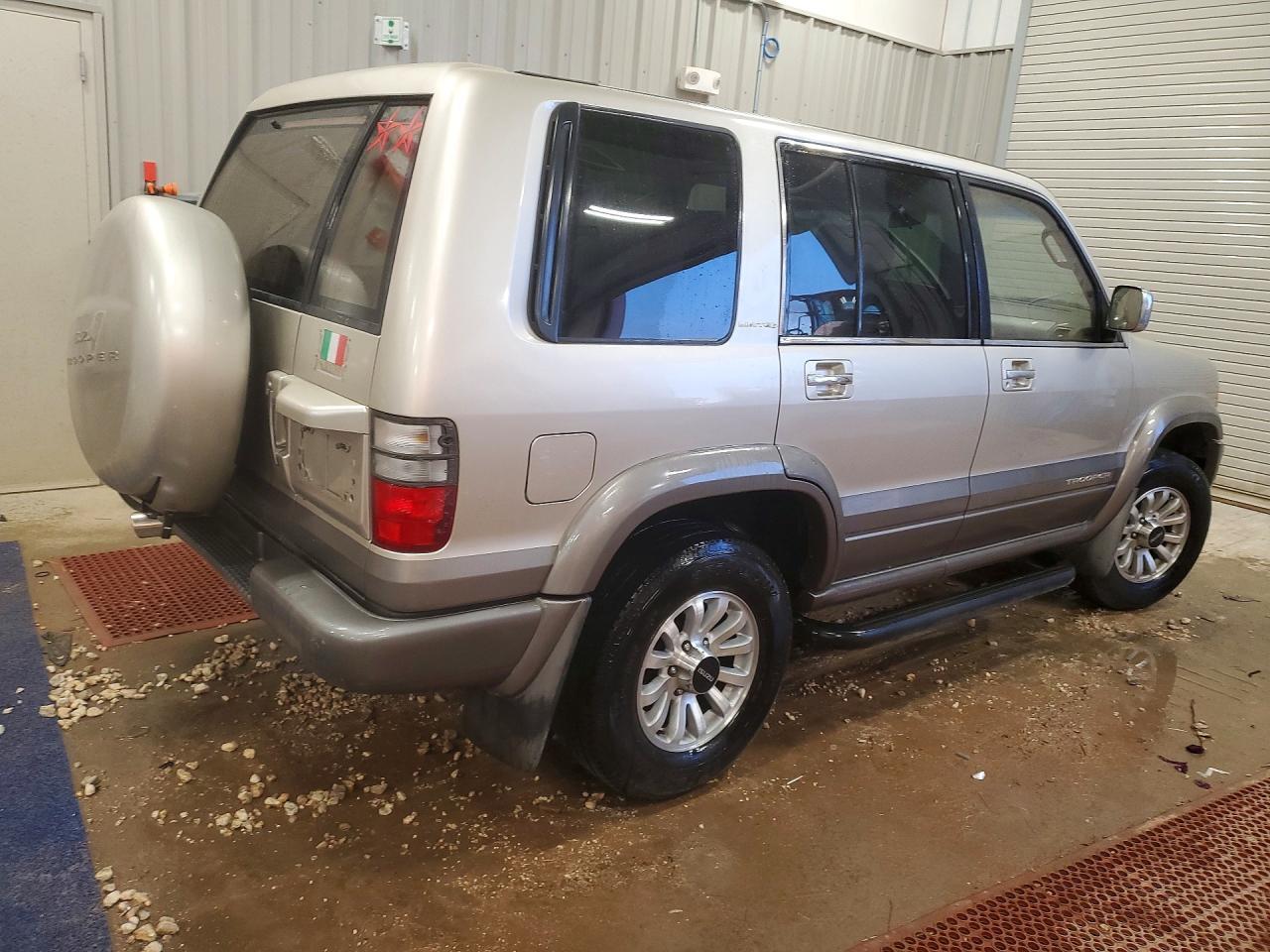2001 Isuzu Trooper S - Фото 3