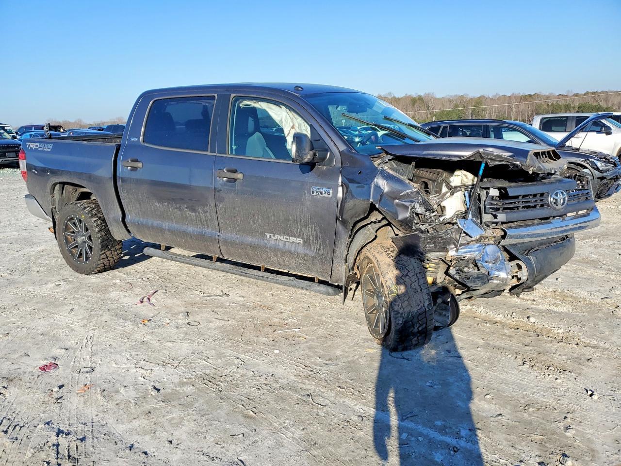 2015 Toyota Tundra Crewmax Sr5 - Image 4