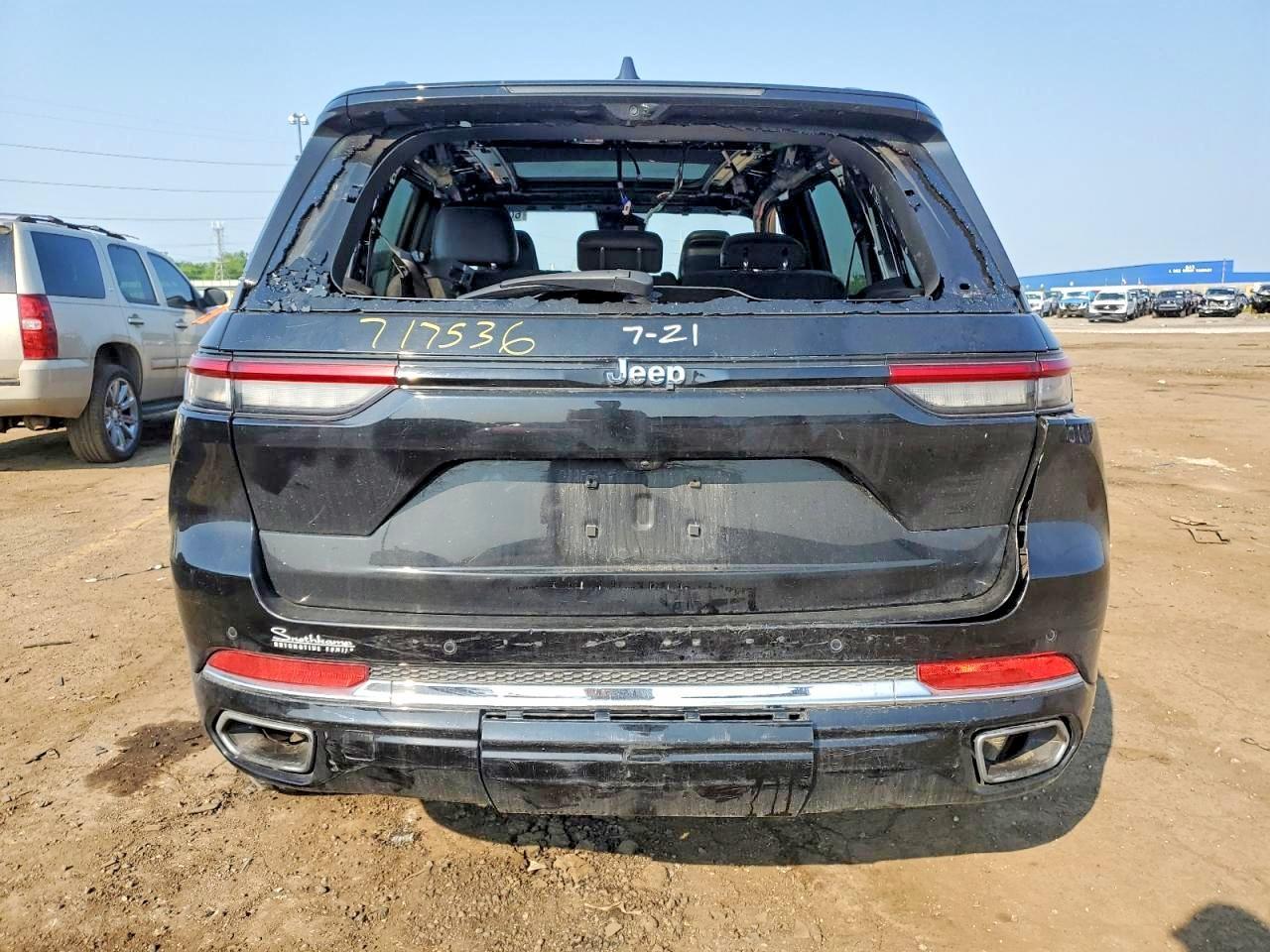 2022 Jeep Grand Cherokee Overland 4Xe - Фото 6