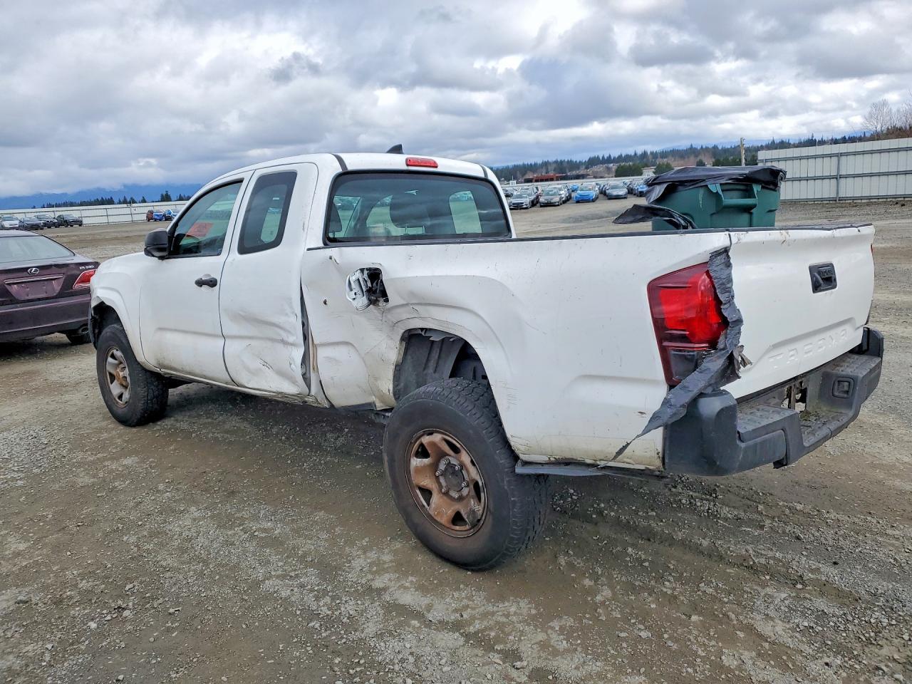 2017 Toyota Tacoma Sr - Фото 2