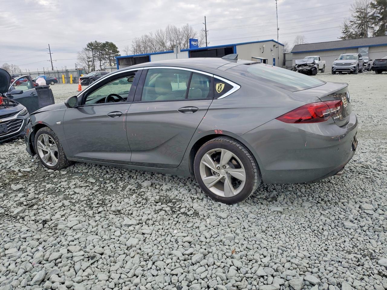 2018 Buick Regal Preferred - Фото 2