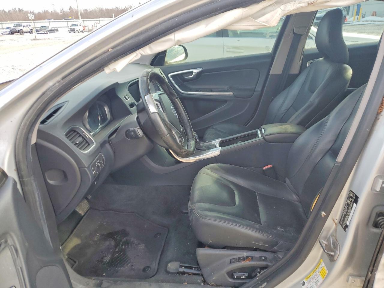 2016 Volvo S60 Premier - Фото 7