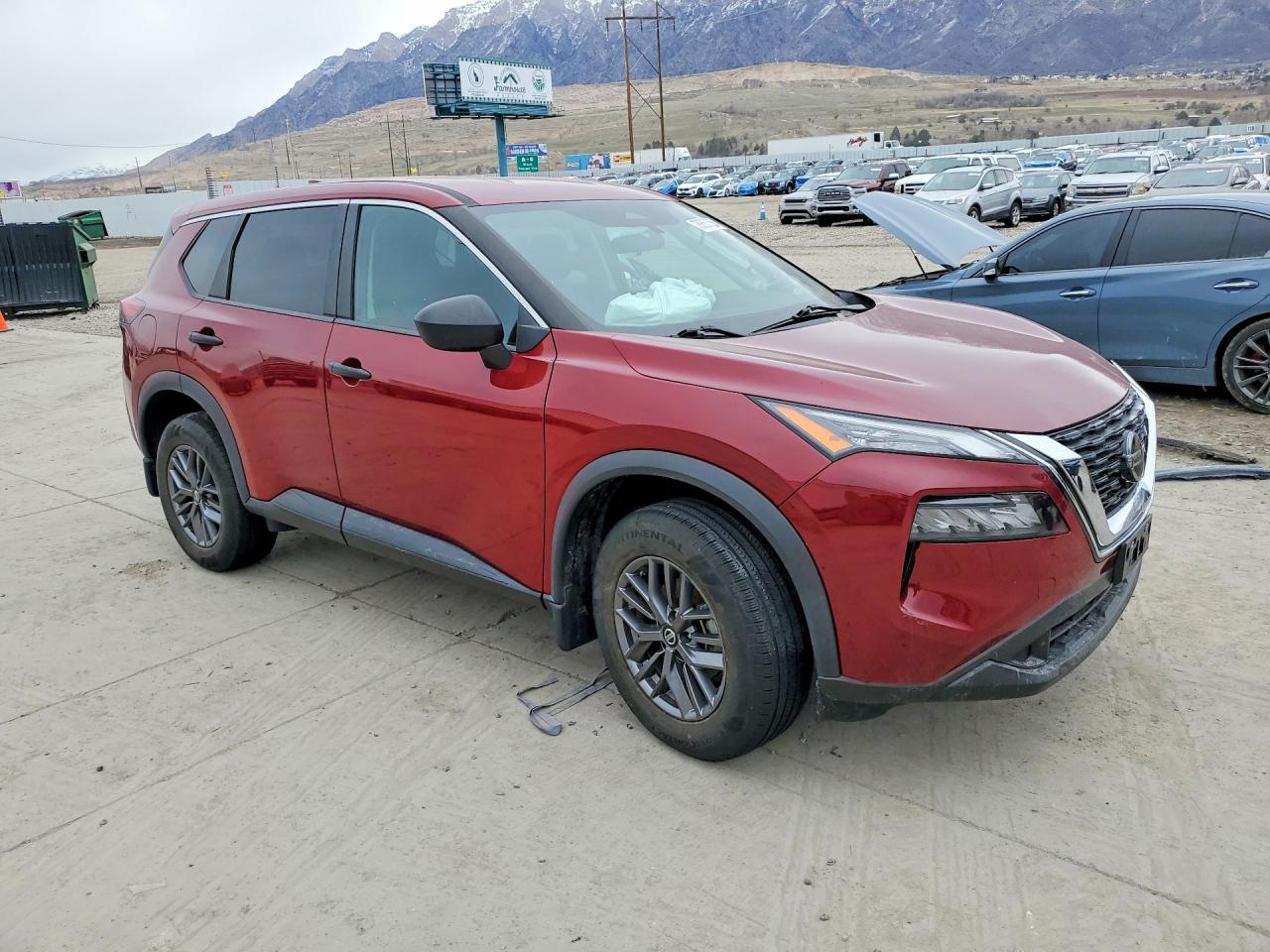 2021 Nissan Rogue S - Фото 4