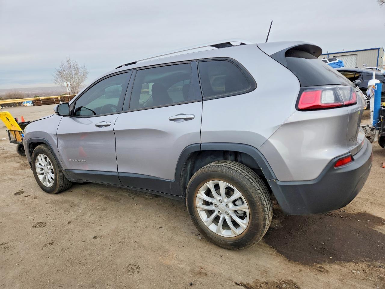 2021 Jeep Cherokee Latitude - Фото 2