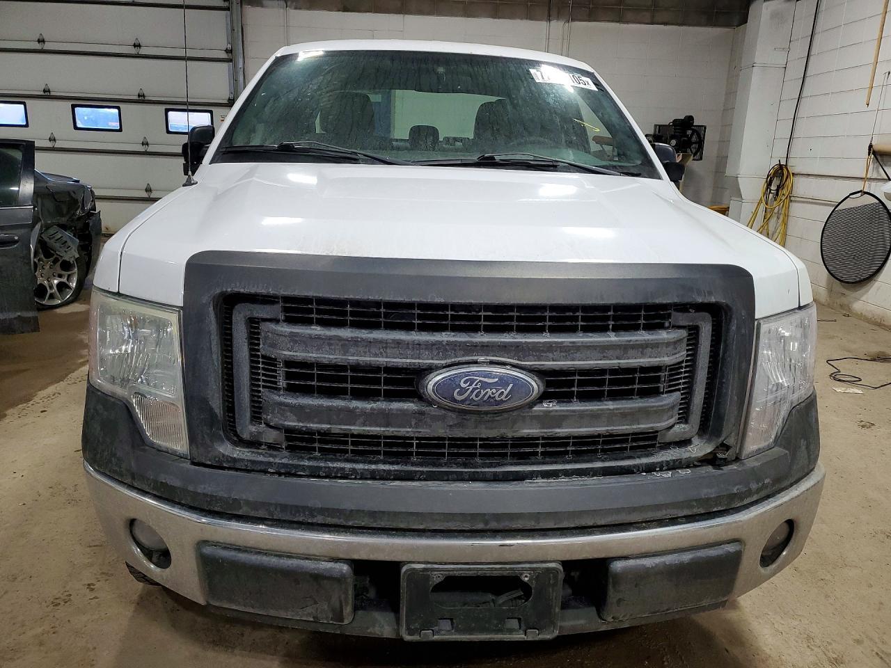 2014 Ford F150 Super Cab - Фото 5