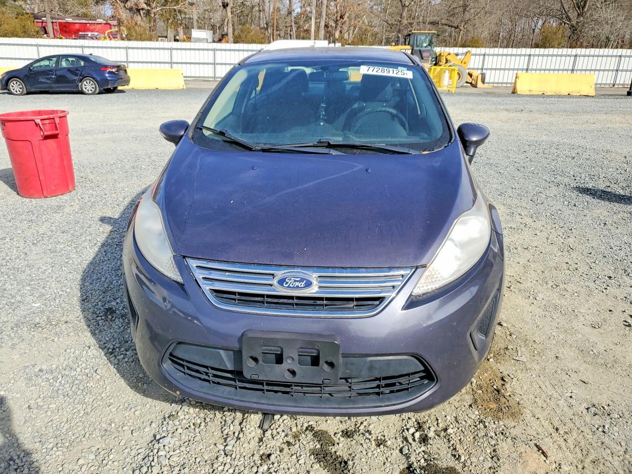 2013 Ford Fiesta Se - Фото 5