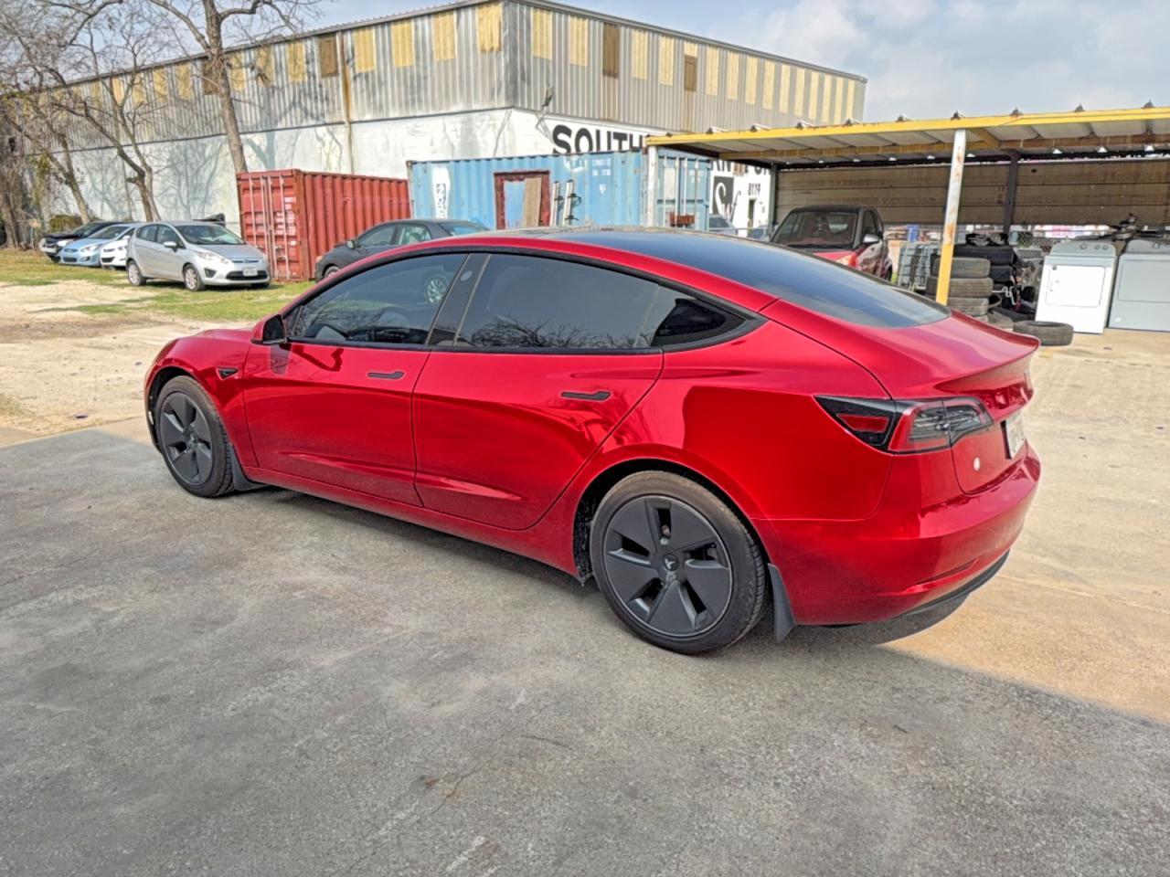 2023 Tesla Model 3 - Фото 3