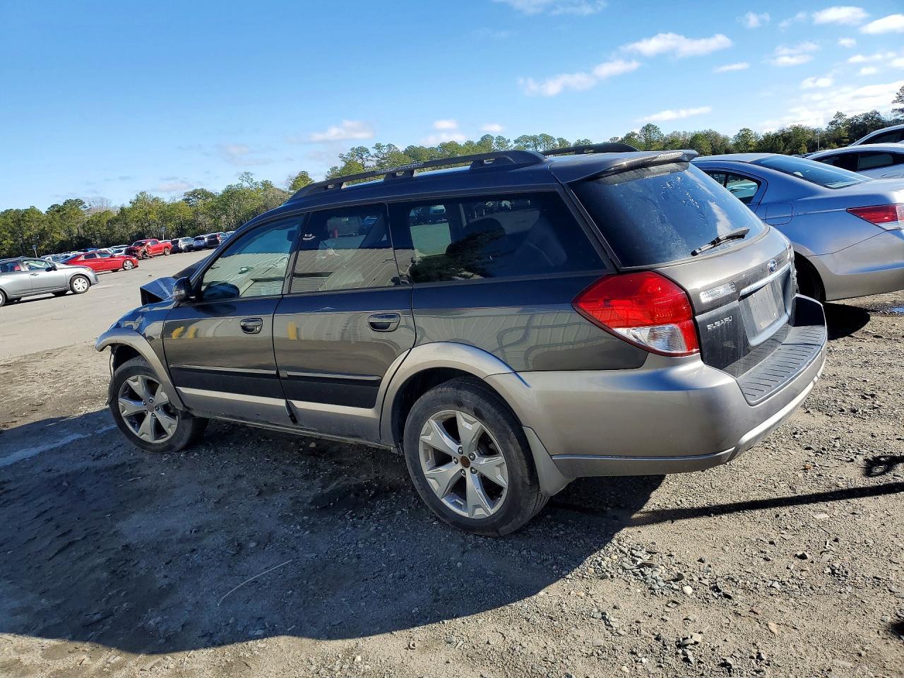 2009 Subaru Outback 3.0R - Фото 2