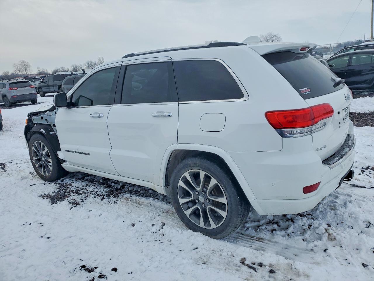 2017 Jeep Grand Cherokee Overland - Фото 2