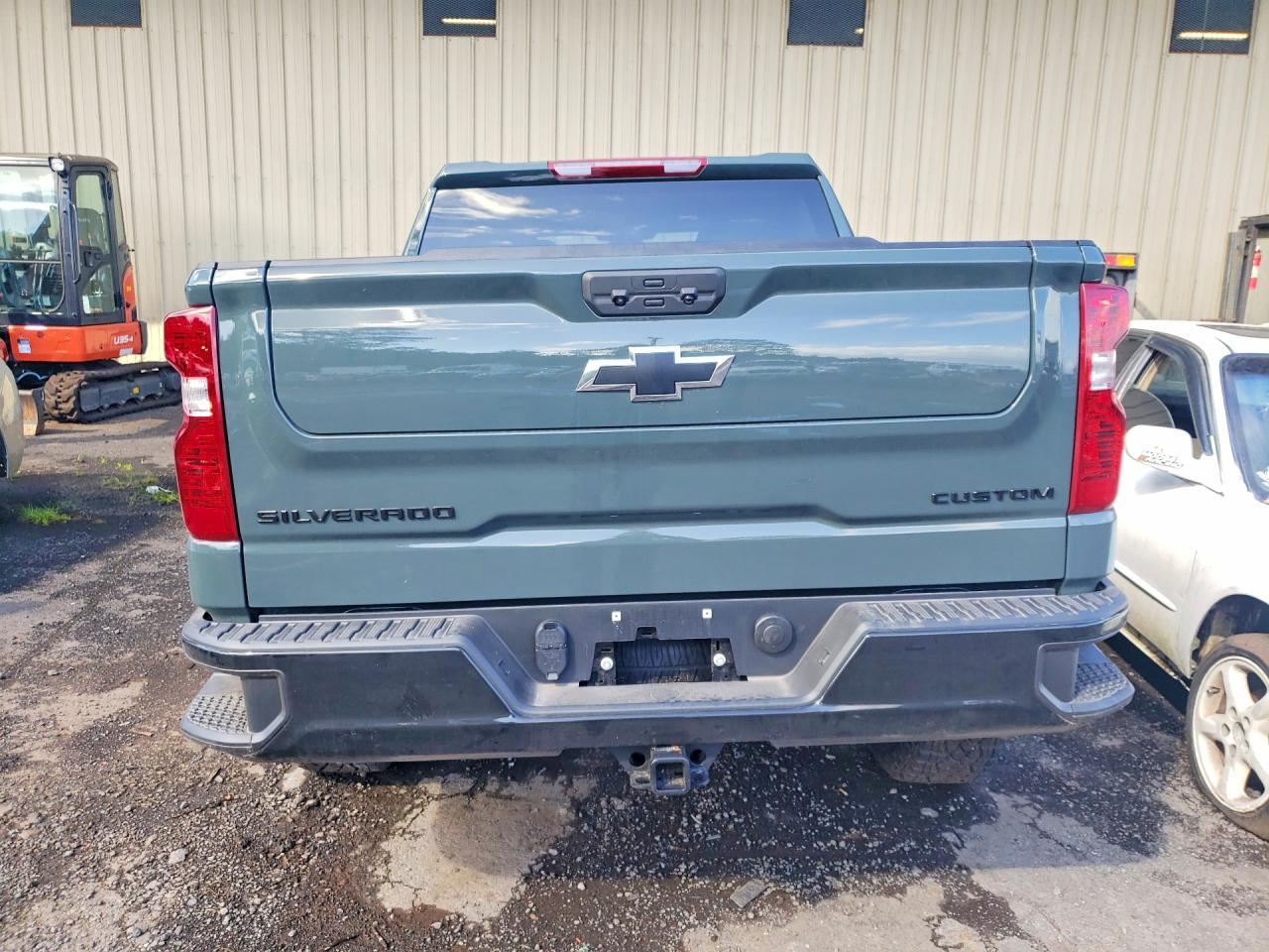 2026 Chevrolet Silverado - Image 6
