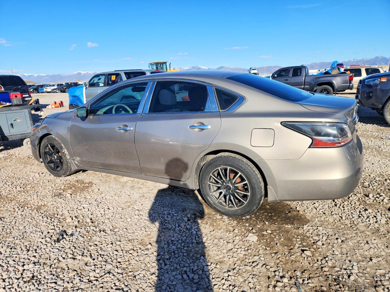 2013 Nissan Altima 2.5 - Фото 2