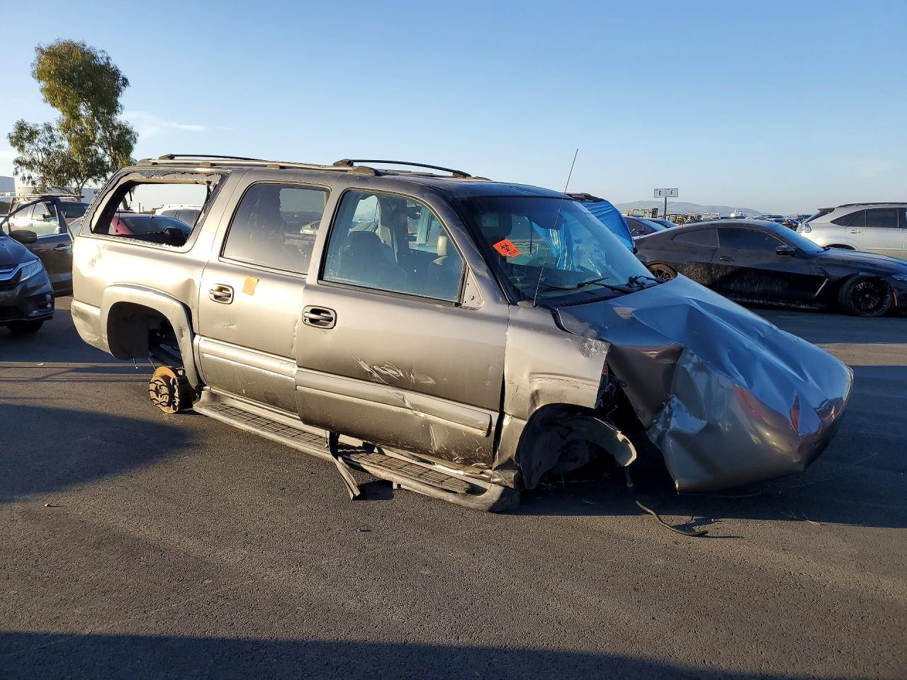 2001 Chevrolet Suburban K2500 - Фото 4