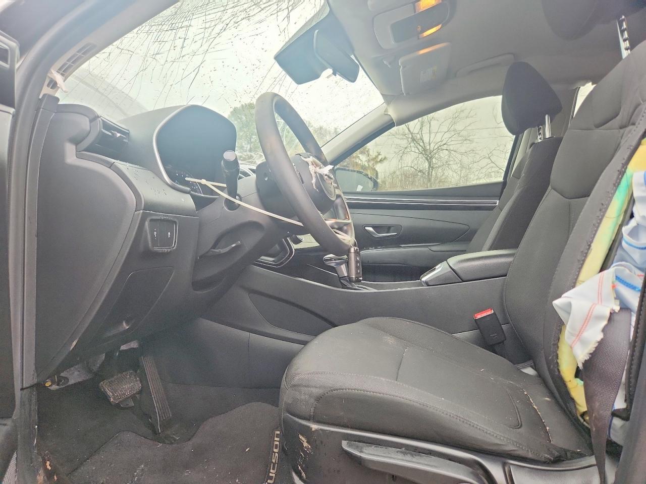 2023 Hyundai Tucson Se - Image 7