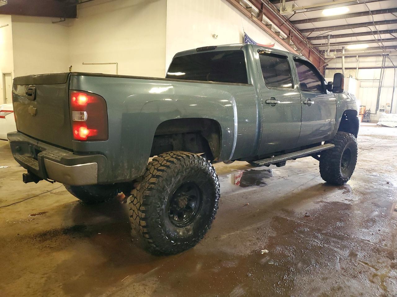2008 Chevrolet Silverado K2500 Heavy Duty - Фото 3
