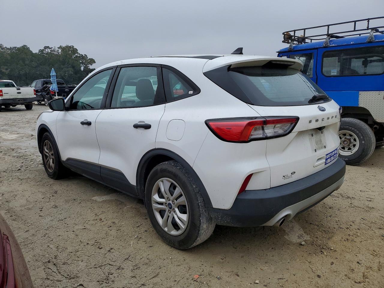 2021 Ford Escape S - Фото 2