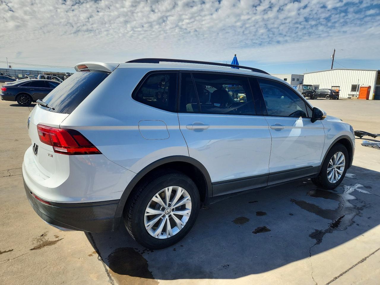 2018 Volkswagen Tiguan S - Image 3