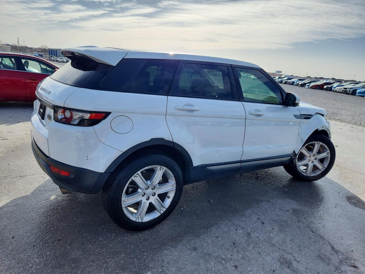 2015 Land Rover Range Rover Evoque Pure Plus - Image 3