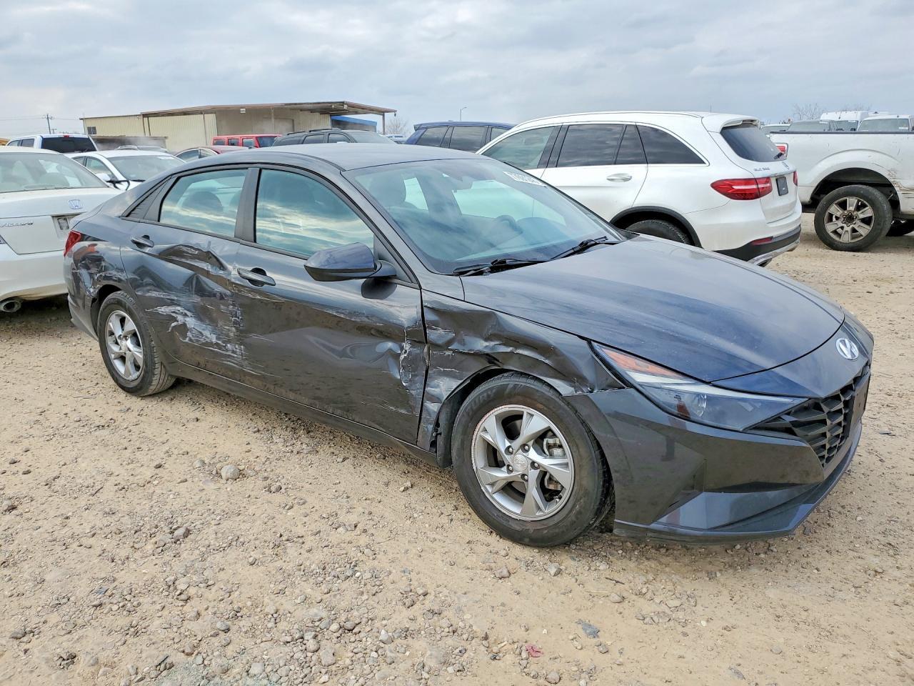 2021 Hyundai Elantra Se - Фото 4