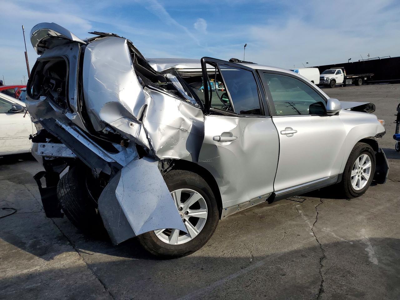 2012 Toyota Highlander Se - Фото 3