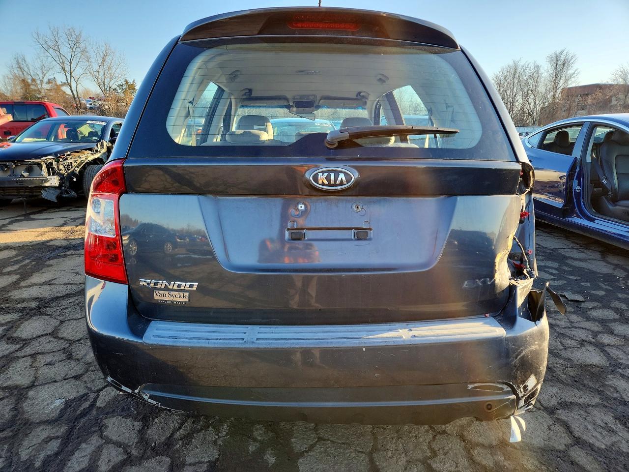 2008 Kia Rondo Lx - Фото 6