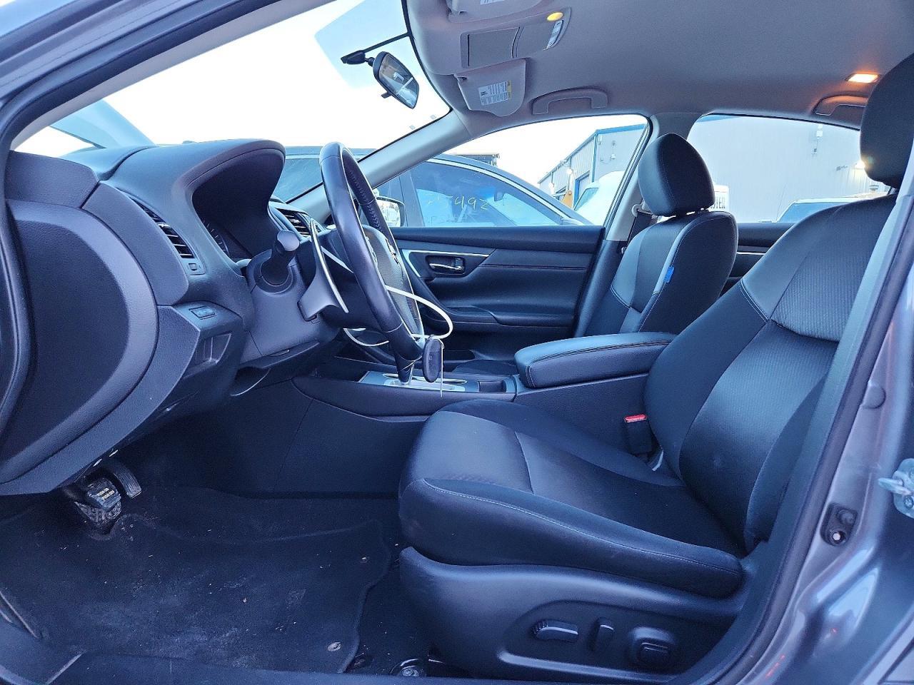 2016 Nissan Altima 2.5 - Фото 7