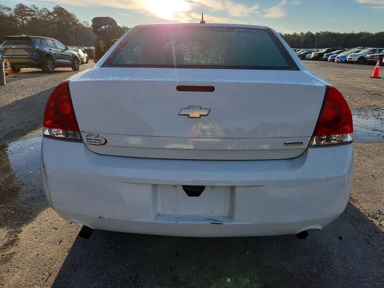 2016 Chevrolet Impala Limited Lt - Image 6