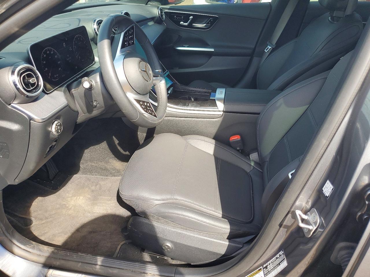 2025 Mercedes-Benz C 300 - Фото 7