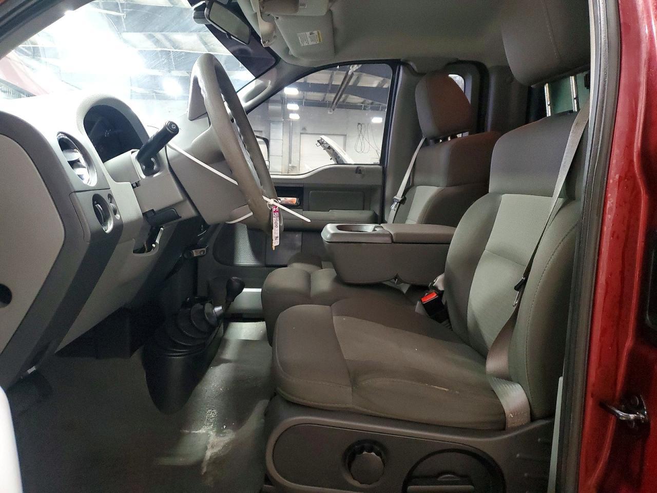 2005 Ford F150 - Image 7