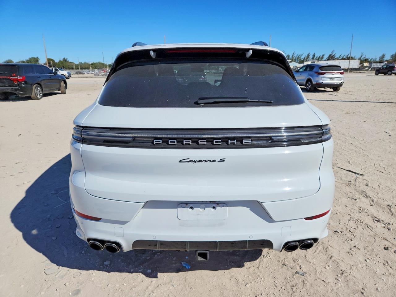 2025 Porsche Cayenne S - Фото 6