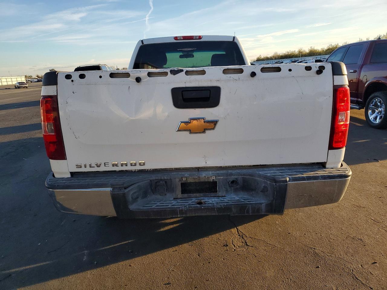 2010 Chevrolet Silverado C1500 - Image 6