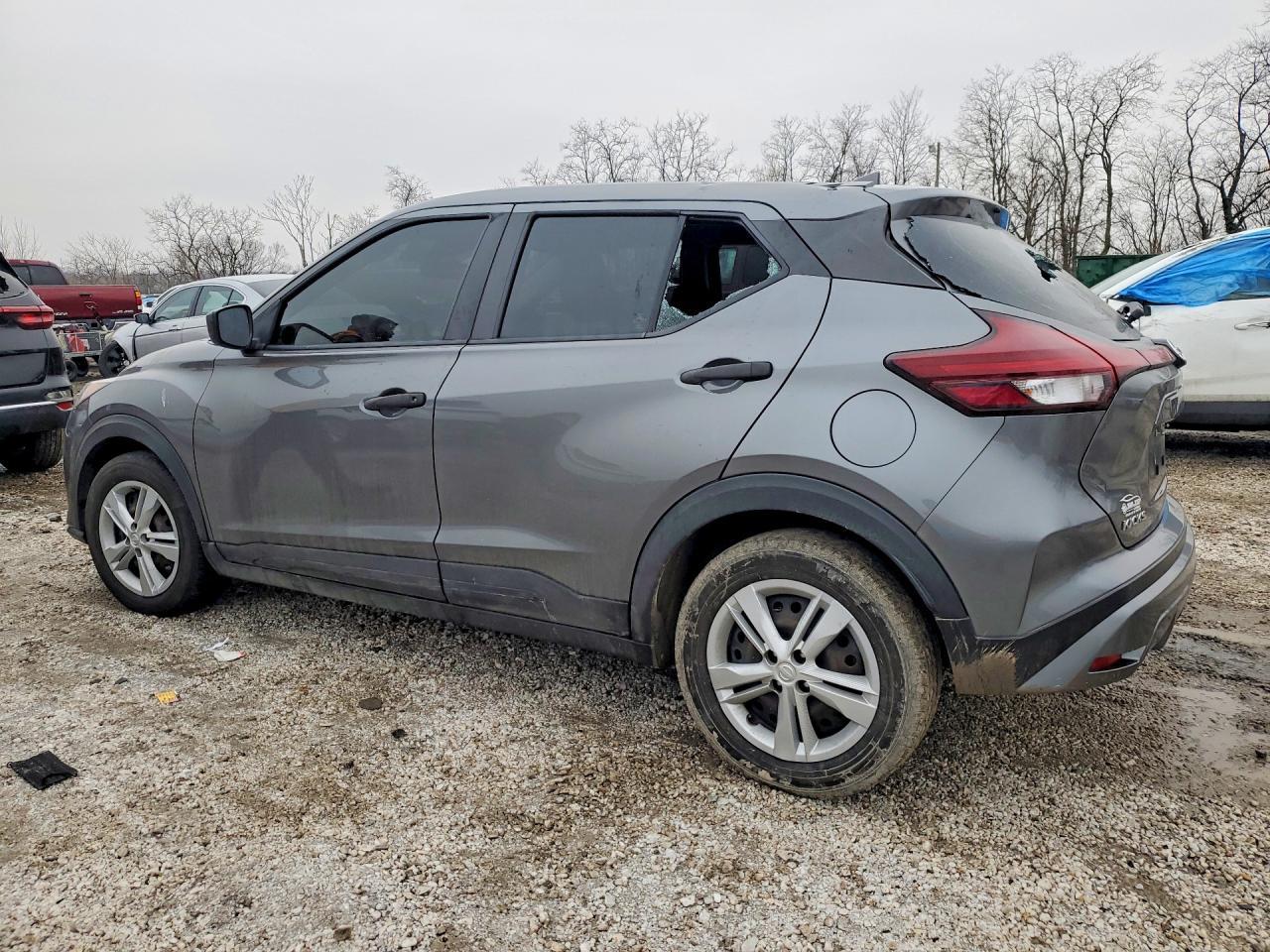 2021 Nissan Kicks S - Фото 2
