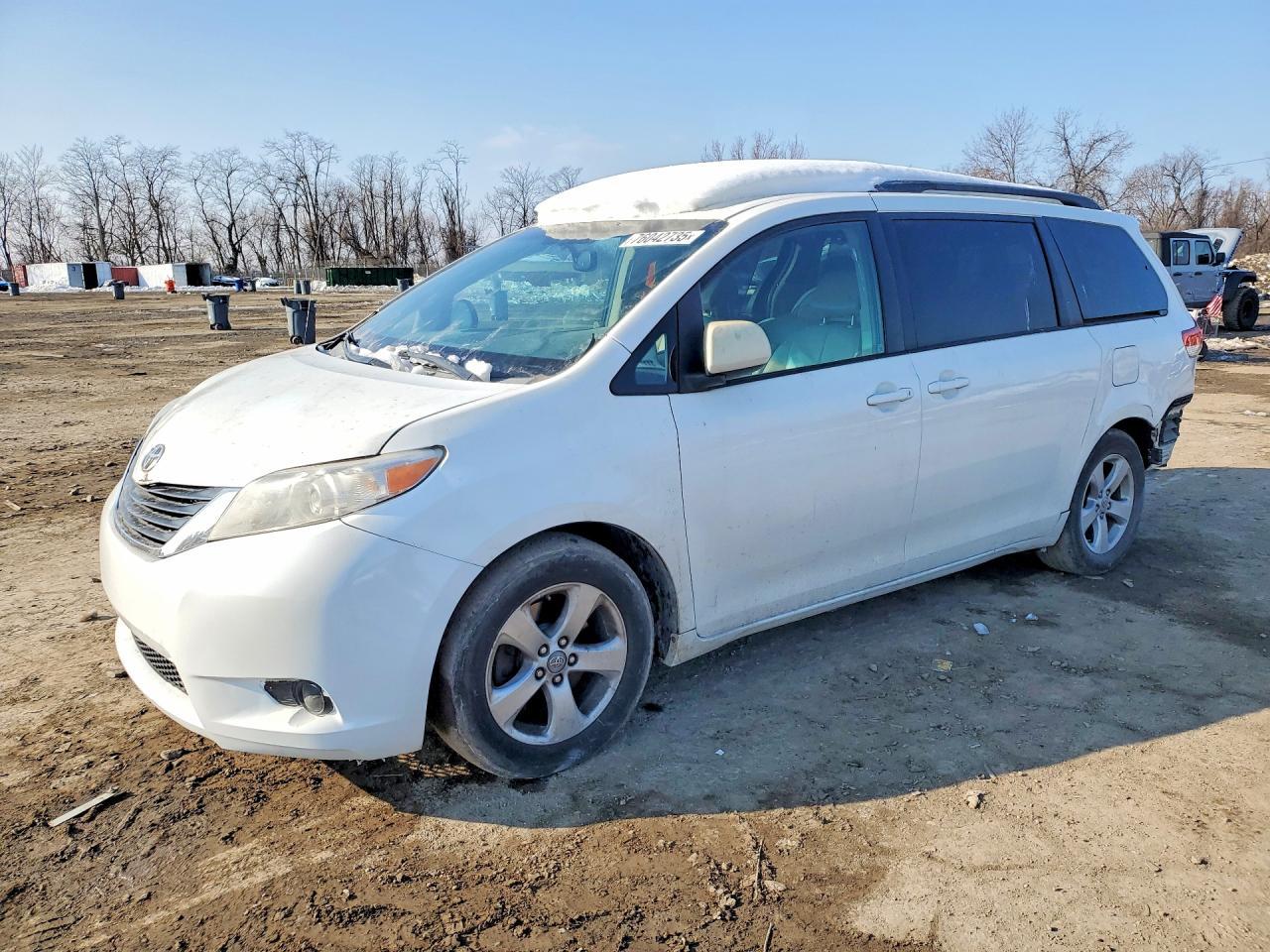 2011 Toyota Sienna Le