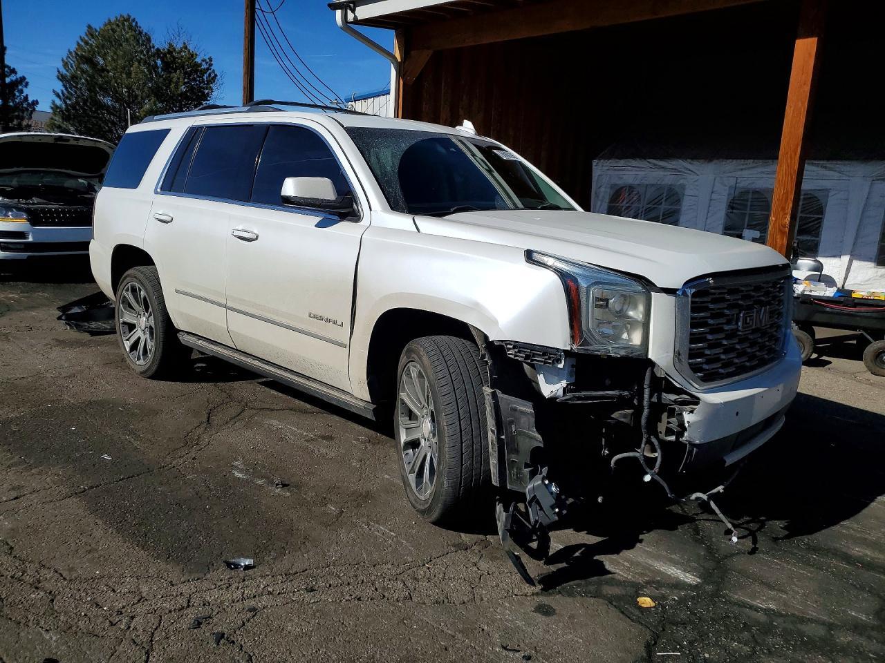 2016 GMC Yukon Denali - Фото 4