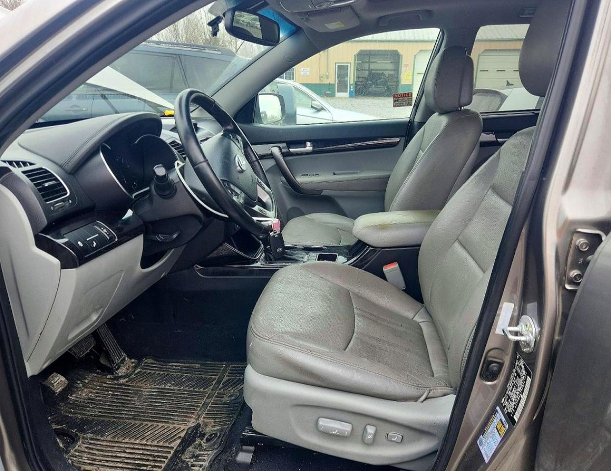 2014 Kia Sorento Sx - Image 7