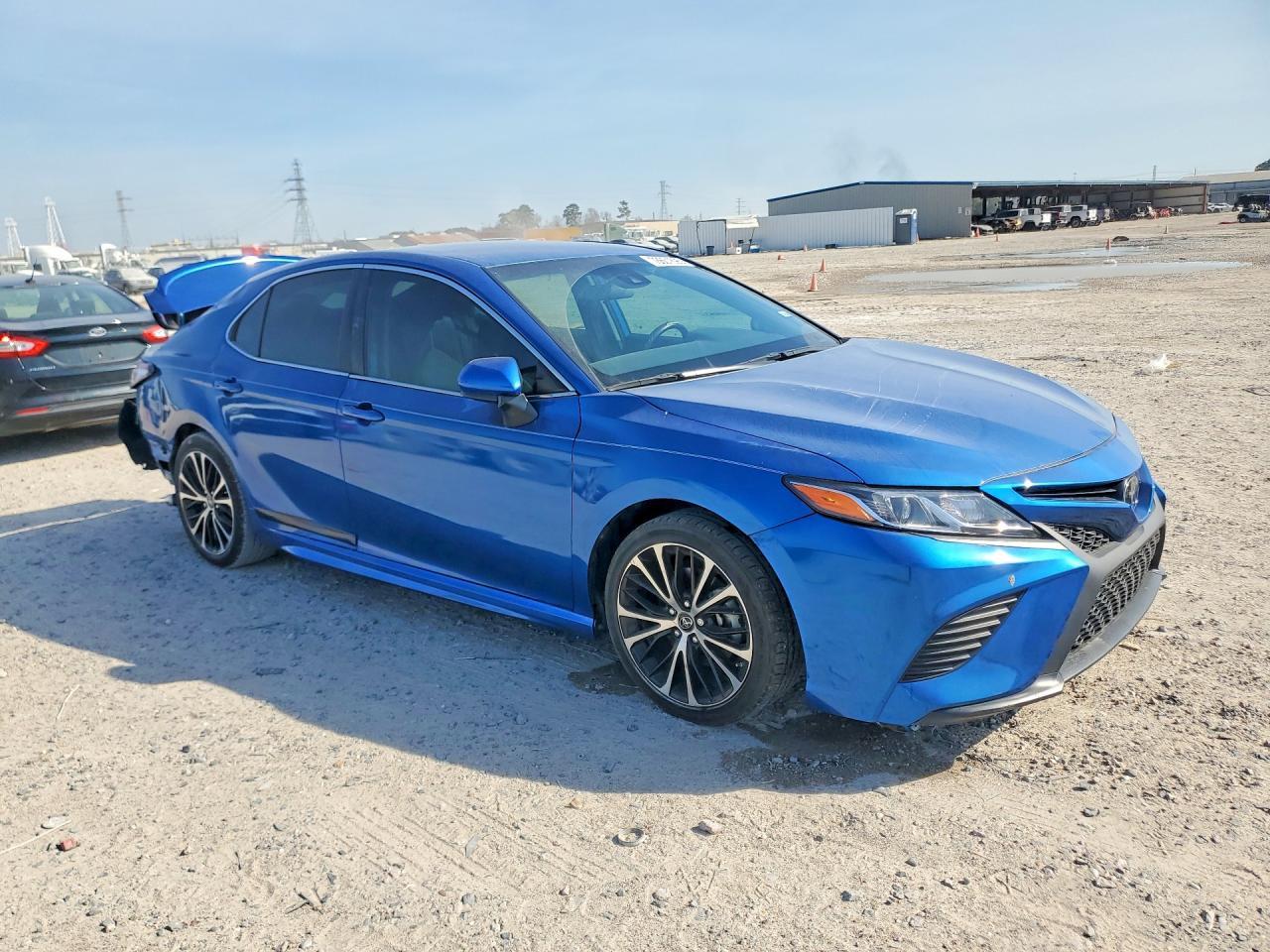 2019 Toyota Camry Se - Фото 4