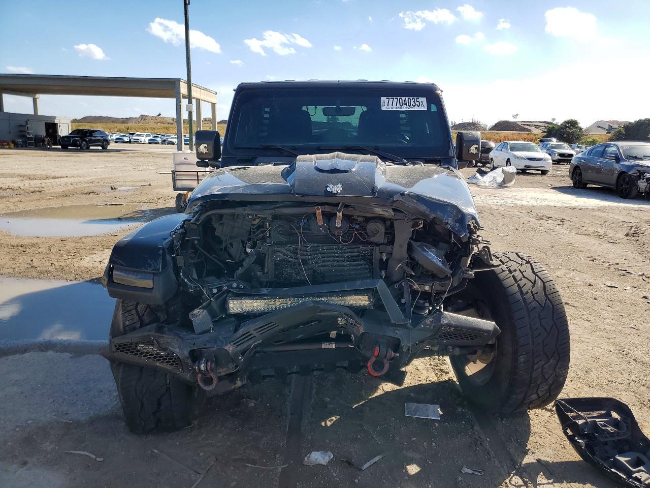 2023 Jeep Wrangler Sahara - Фото 5