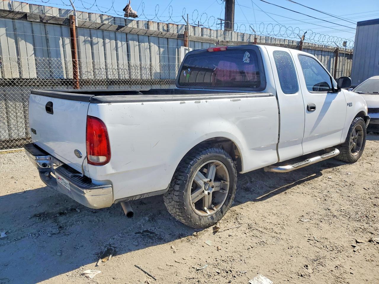 2003 Ford F150 - Фото 3