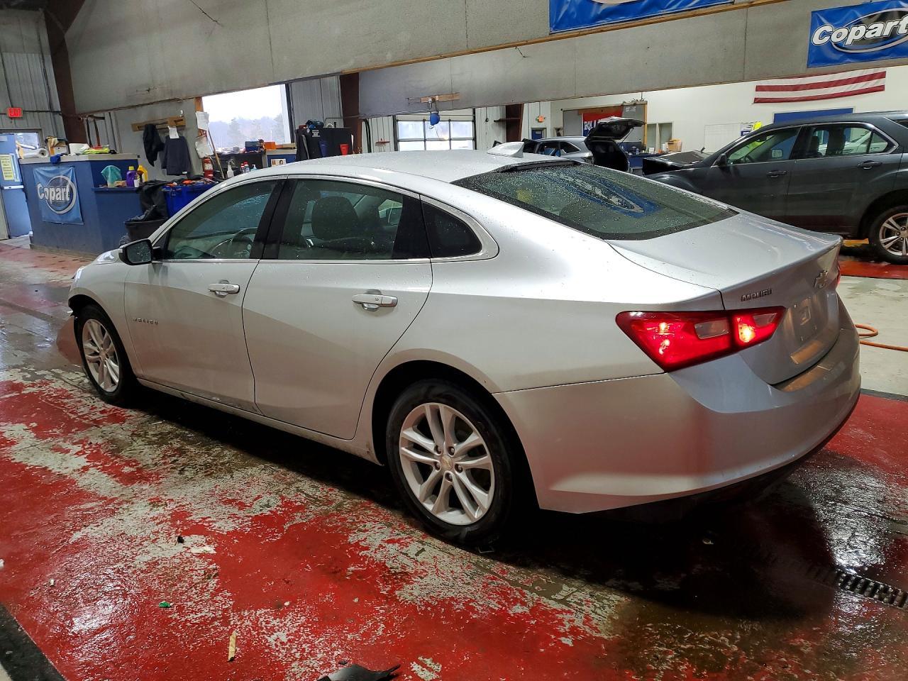 2018 Chevrolet Malibu Lt - Фото 2