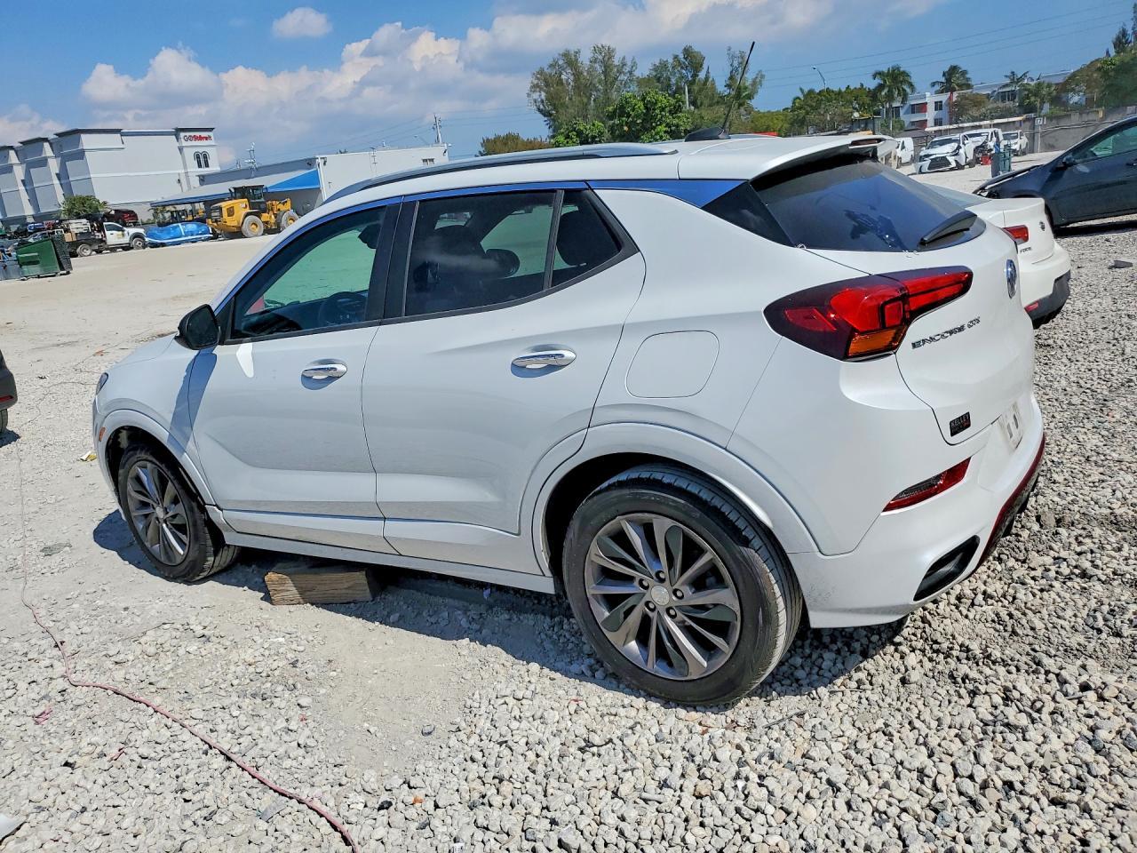 2020 Buick Encore Gx Select - Image 2