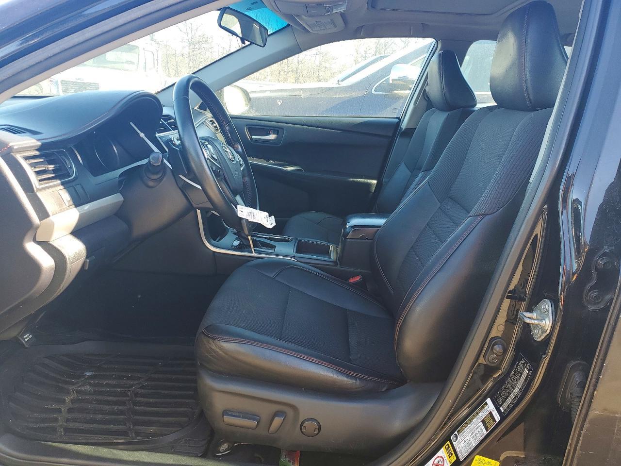 2016 Toyota Camry Le - Image 7