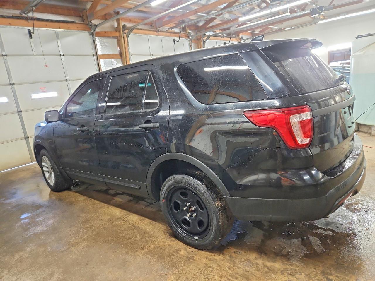 2017 Ford Explorer Police Interceptor - Image 2