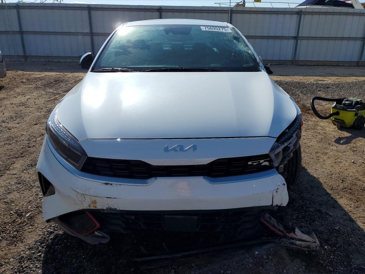 2023 Kia Forte Gt - Image 5
