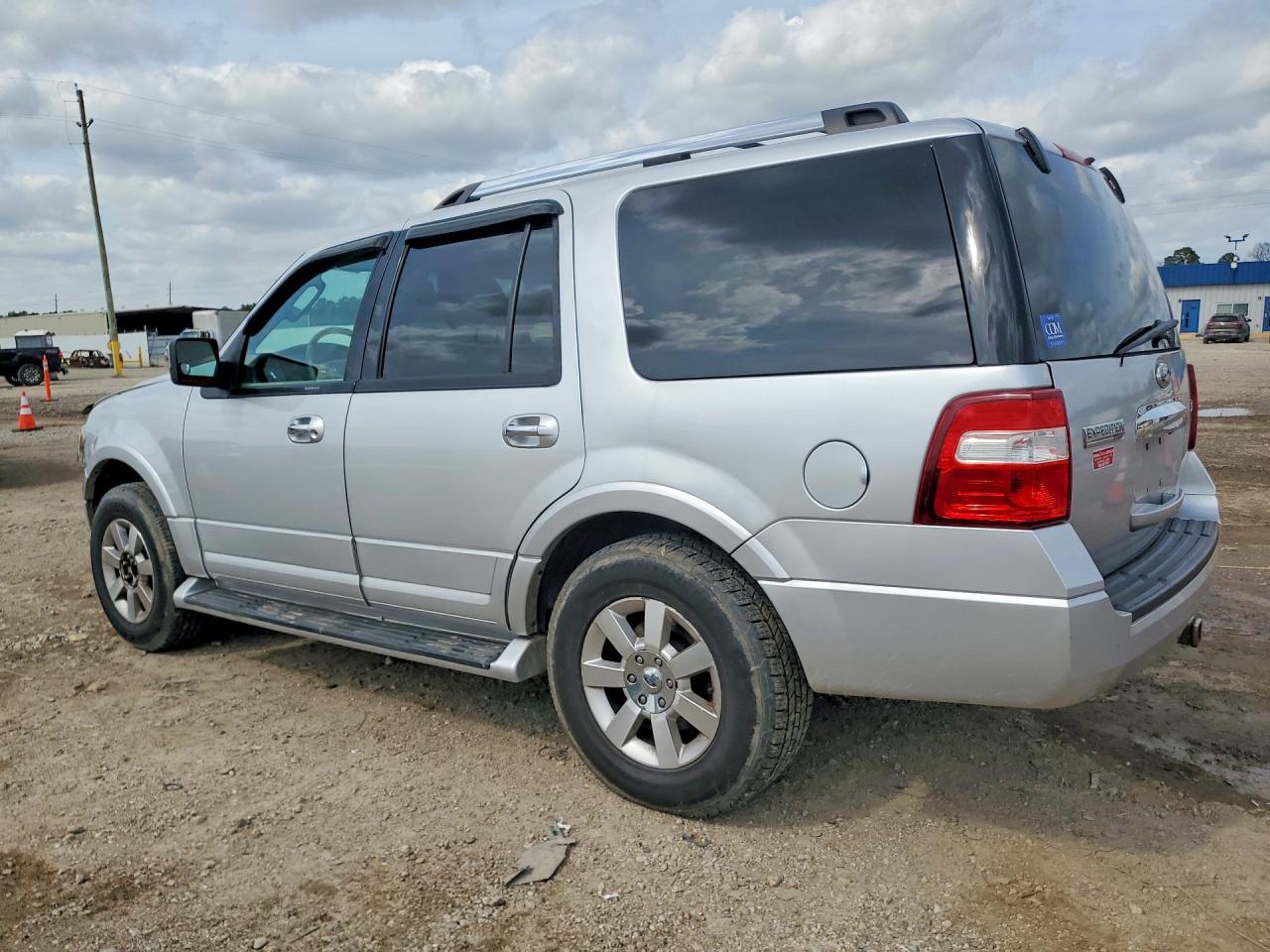 2010 Ford Expedition Limited - Фото 2