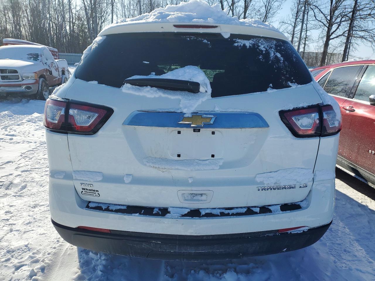 2016 Chevrolet Traverse Ls - Фото 6