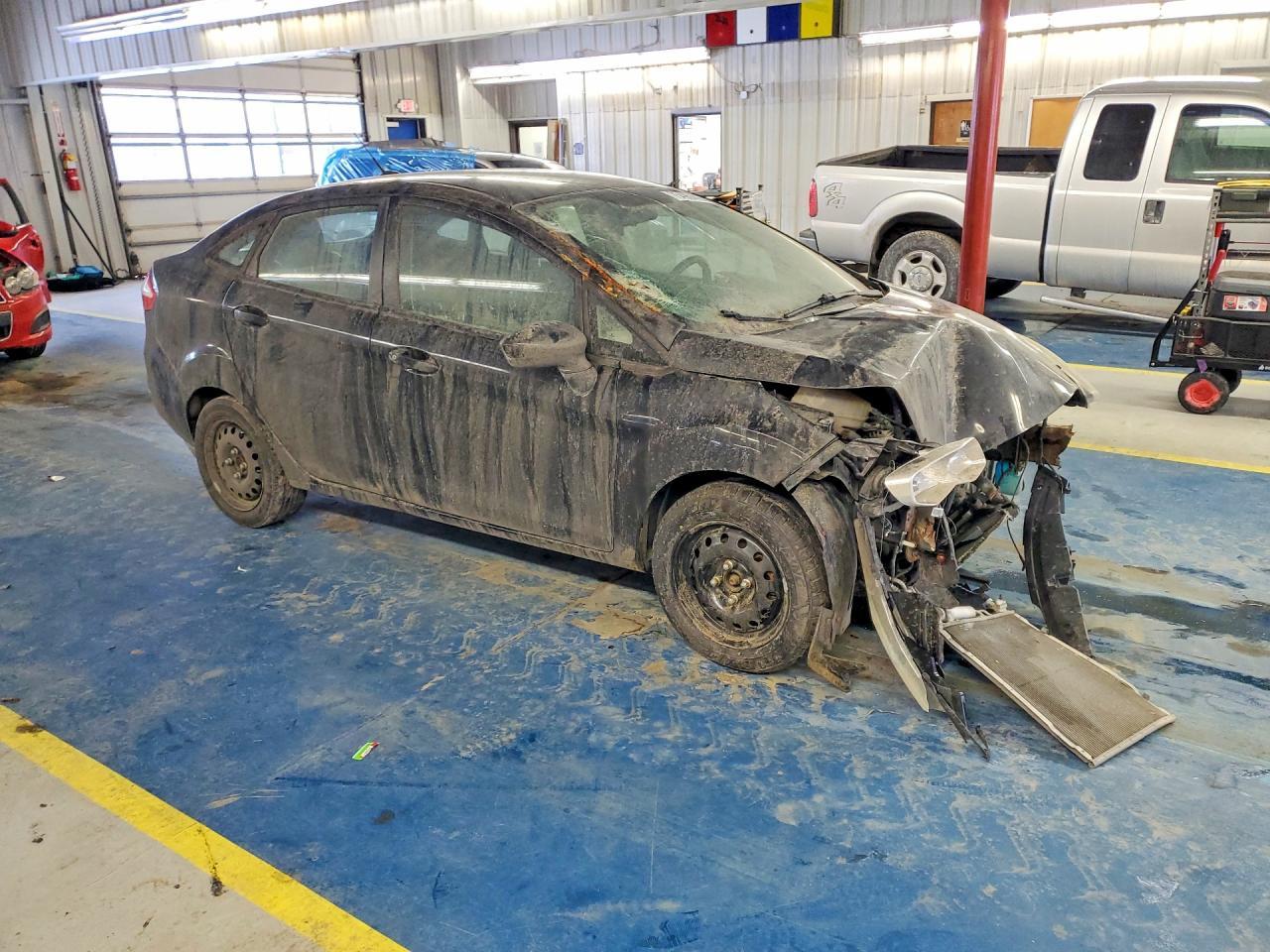 2015 Ford Fiesta S - Фото 4