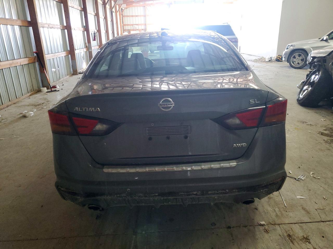 2019 Nissan Altima Sl - Image 6