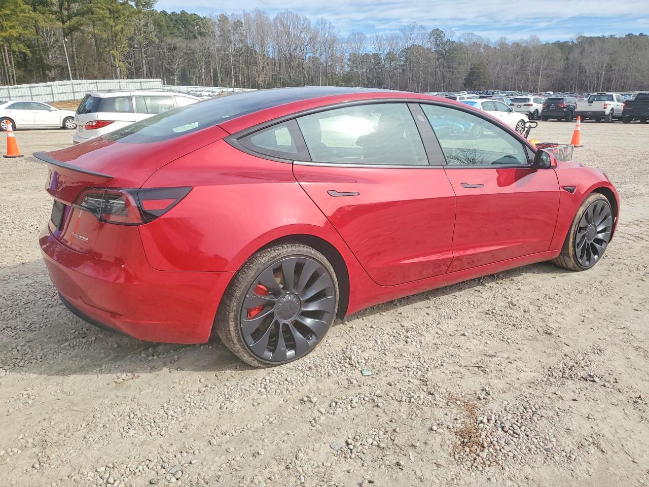2023 Tesla Model 3 - Фото 3
