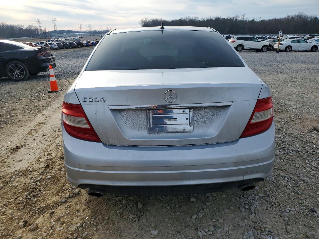 2011 Mercedes-Benz C 300 - Image 6