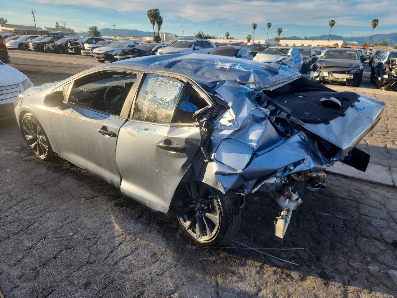 2025 Toyota Corolla Hybrid Se - Image 2