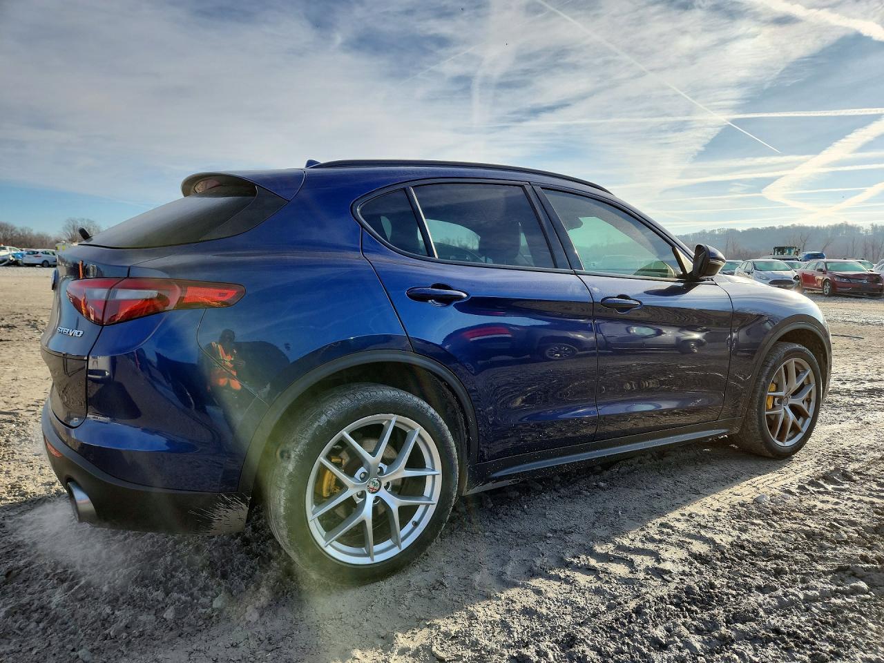 2018 Alfa Romeo Stelvio Ti Sport - Image 3